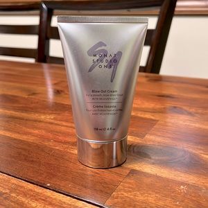 Monat Studio One - Blow Out Cream with Rejuveniqe